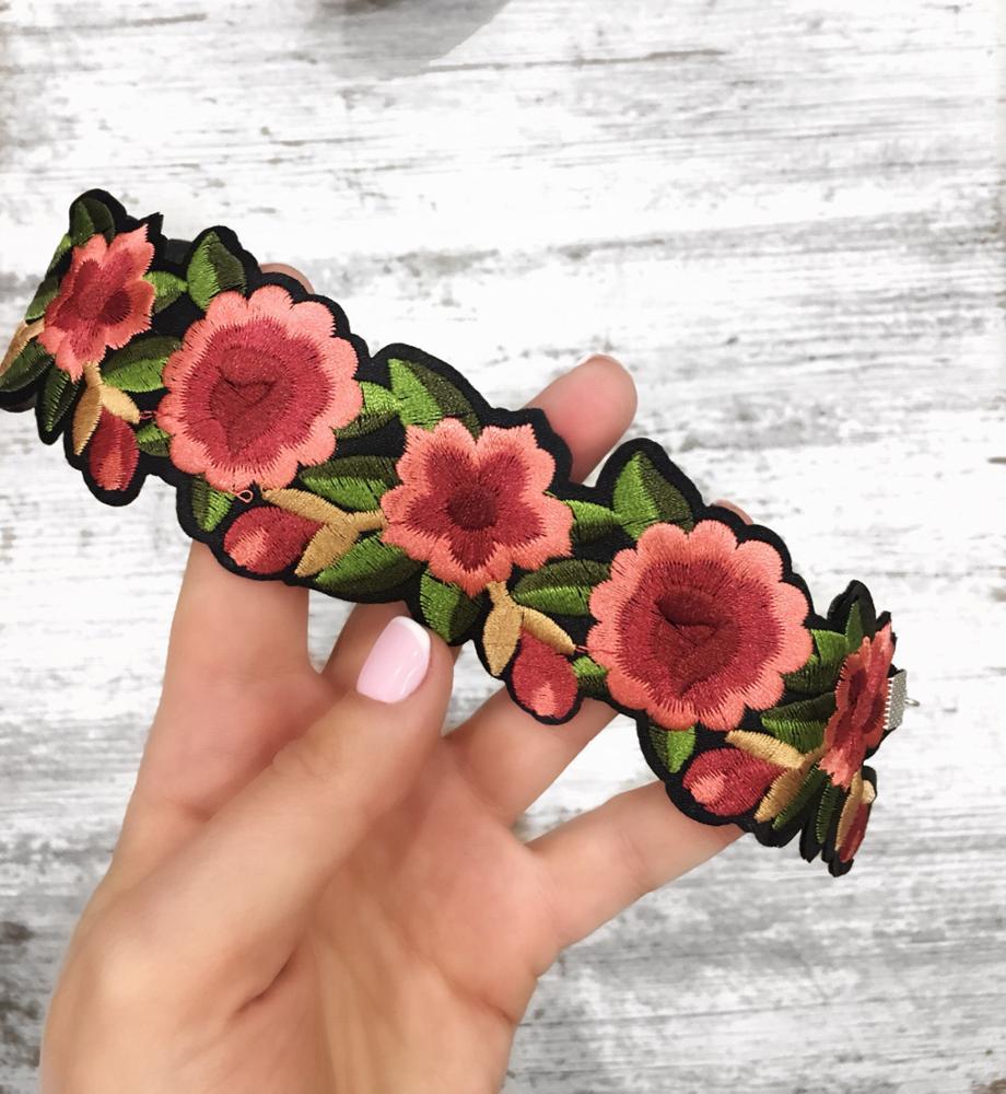 Red Flower Garden Choker